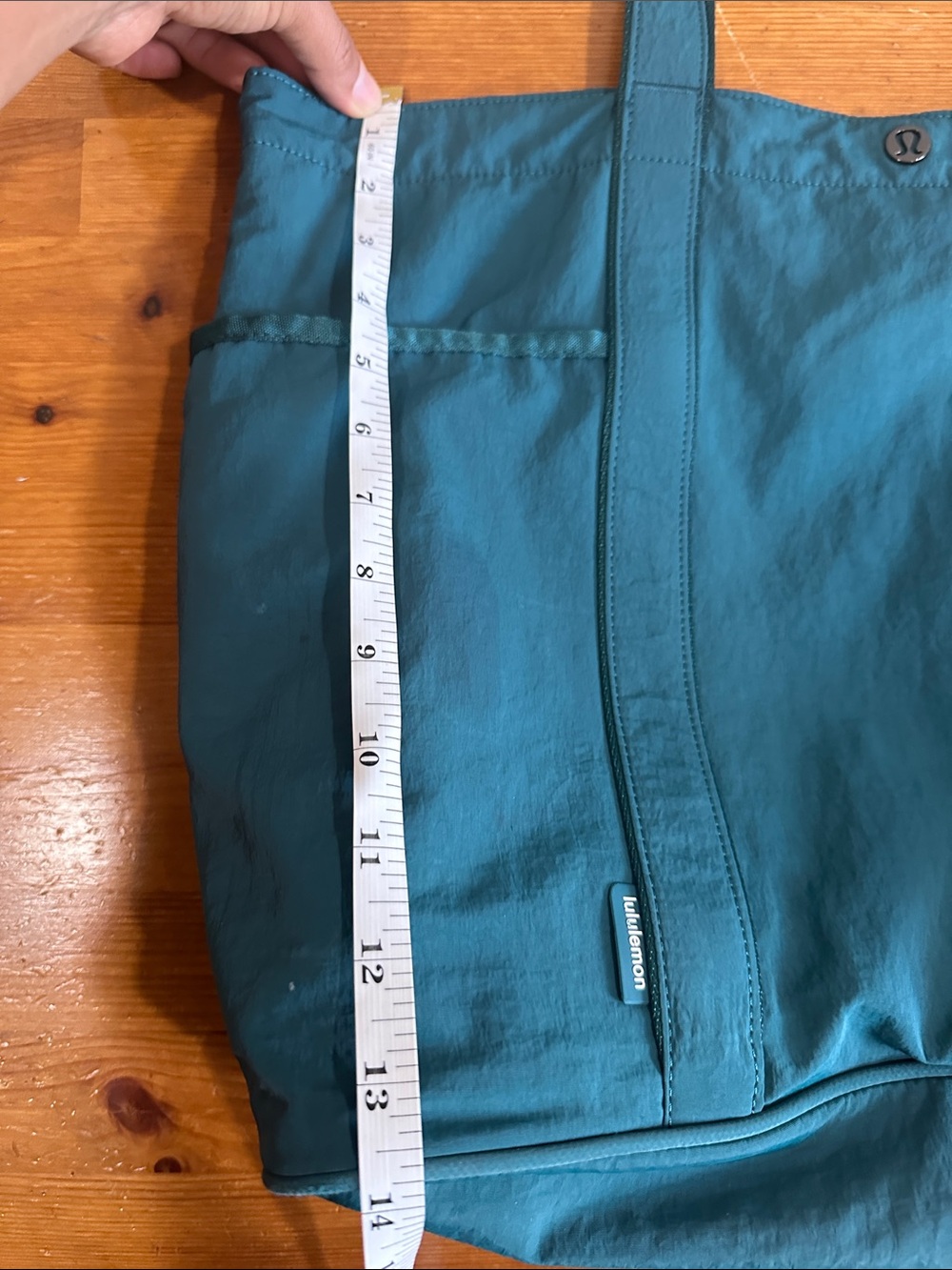 lululemon Tote 100%Recycled Polyester - Picture 8 of 11